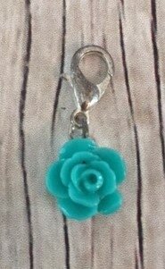 Memory lockets rose