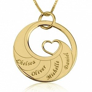 Naamketting-cirkel-met-hart-gegraveerd